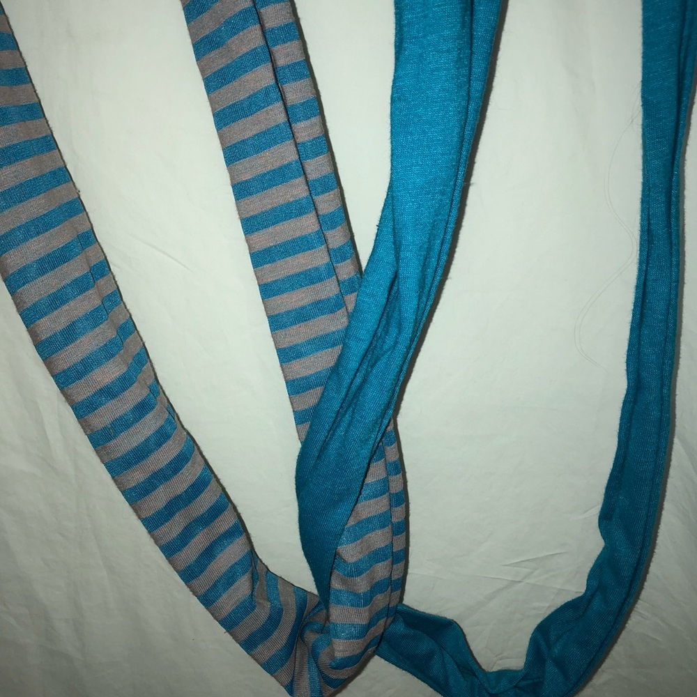 Scarf - Picture 4 of 6